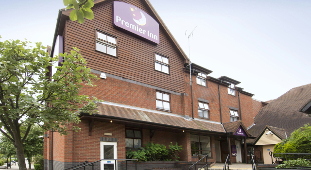 Premier Inn Milton Keynes Central - Xscape, Забронировать Отель Отели Бакингемшир с завтраком, Завтраки