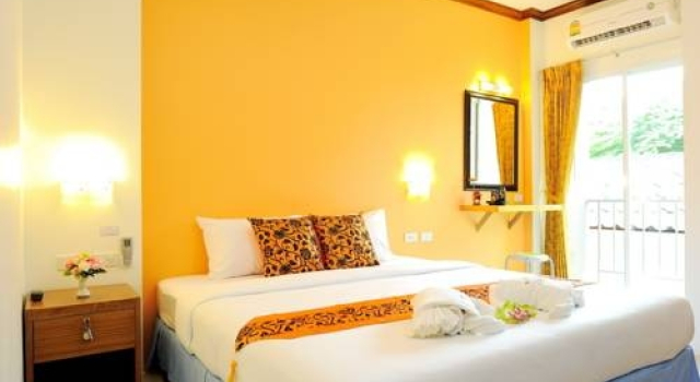 Moonlight Guesthouse, Забронировать Отель Катху остров Пхукет