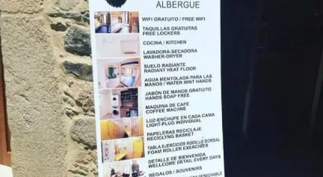 Кровать в общем номере ALBERGUE de PEREGRINOS SEÑOR OSO
