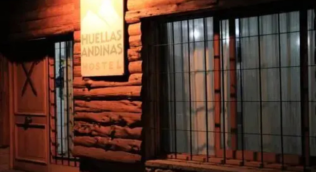 Hostel Huellas Andinas, Забронировать Хостел Хостелы Мендосы, рядом с Civic Square, Хостел