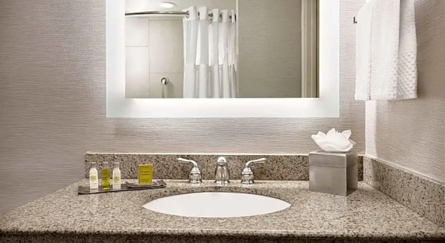 Номер Premium DoubleTree by Hilton Colorado Springs