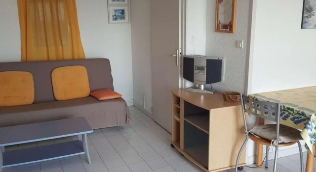 Appartement Port Camargue, 3 pièces, 6 personnes - FR-1-250-192, Book Apartment Hotels in Camargue with a Pool, Swimming Pool