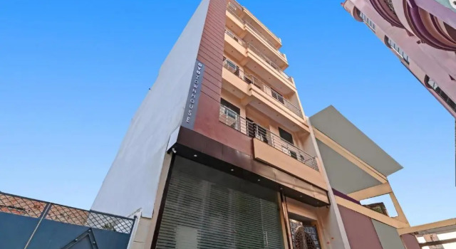 Oyo Townhouse 1123 Kalyanpur Metro