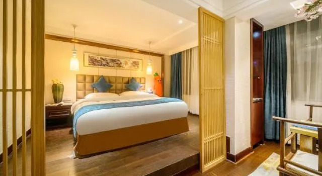 Люкс Holiday Inn (Fuyang Yingzhou District City Normal College)