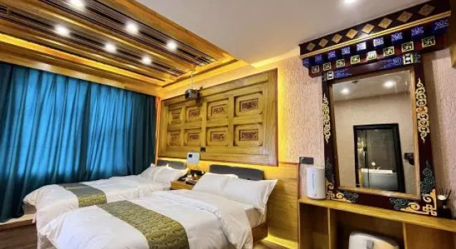 Люкс Litang Zhuobilinka Homestay