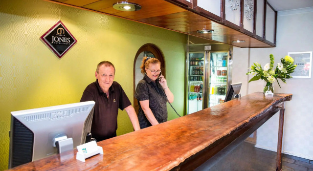 Quality Resort Siesta, Buchen Sie Resort Lavington Murray River