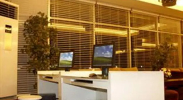 Hotel Formosa, Book Hotel Hotels in Sulawesi with Parking, Parking