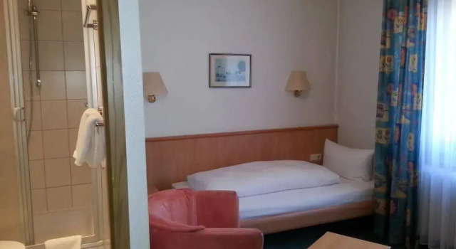 Hotel Koch Maingau, Забронировать Отель Обертсхаузен земля Гессен