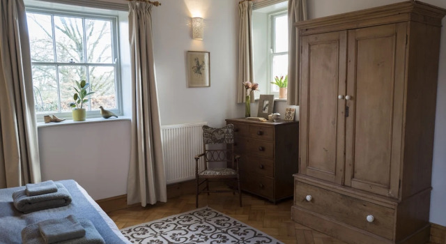 Courtyard Cottage, Reservar Casa de férias Moradias em Merseyside, Vila
