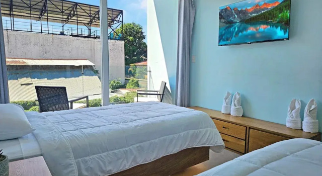 Апартаменты Luxury Villa with rooftop infinity pool and walk away from the beach