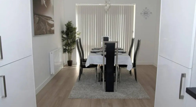 East Central London 3-Beds Sleeps 6 Pet Friendly, Забронировать Отель Ньюхэм , рядом с Каннинг Таун