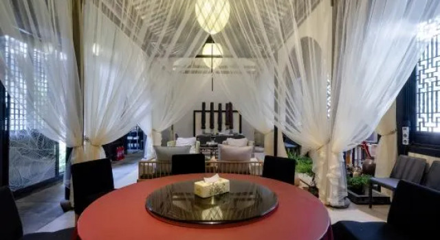 Yueshang Zen Space Homestay (Jinxi Ancient Town)