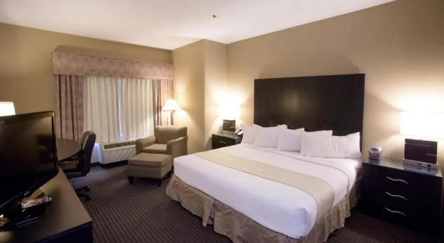 Двухместный номер Executive Holiday Inn St. Paul Northeast - Lake Elmo
