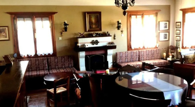 To Konaki, Book Guesthouse Hotels in Central Greece with Parking, Parking