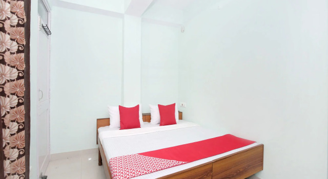 OYO 12733 Home Hill View Lower Bharari