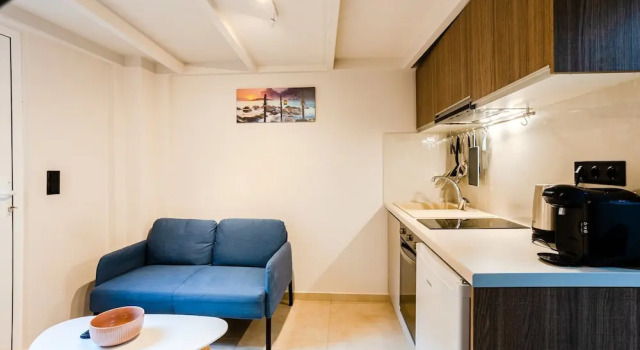 Апартаменты Uncover Kalamata s Hidden Gem - Cosy City Nest
