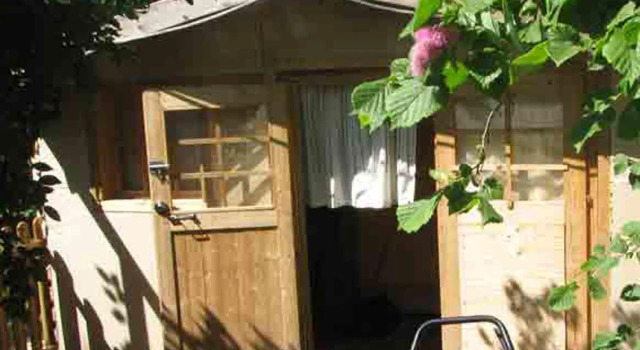 Welcom In Our Lovely Bungalow Africa, Забронировать Отель Бовуар 