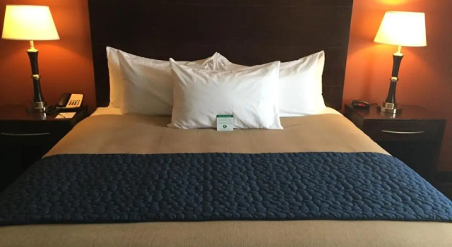 Номер Standard Grandstay Hotel & Suites Mount Horeb - Madison