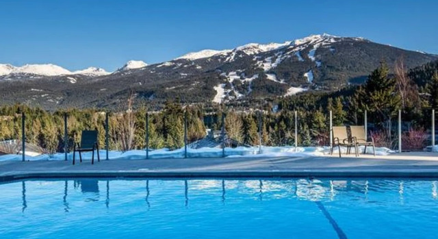 Апартаменты Ironwoods by Whistler Blackcomb Vacation Rentals