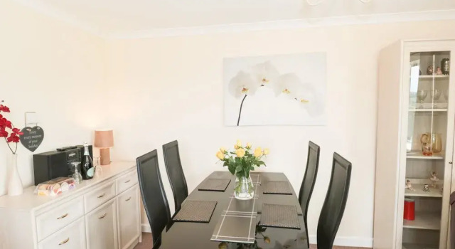 Ryecross Farm Cottage, Book Landbrugsophold Hoteller i Shaftesbury med parkering, Parkering