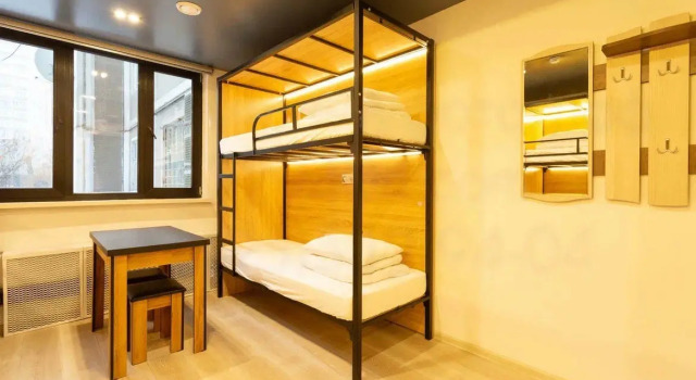 (camerata maschile) letto in camerata Na Ruble