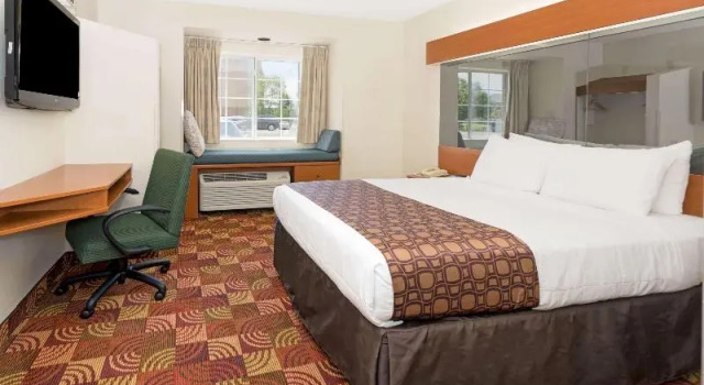 Номер Standard Microtel Inn & Suites by Wyndham Denver Airport
