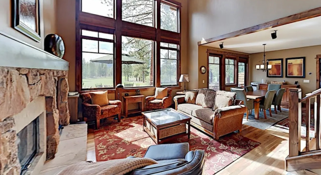 New Listing! All-suite Townhome W/ Deck & Hot Tub 3 Bedroom Townhouse, Забронировать Дом для отпуска Траки Скво-Вэлли, рядом с Гольф-клуб Old Greenwood