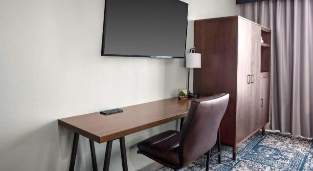 Четырёхместный номер Standard Four Points by Sheraton Memphis East
