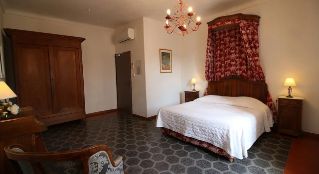 Люкс Logis Hôtel Restaurant Gîte La Bastide du Vébron