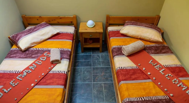 ASPRO house, Prenota Hotel Chora Folegandros 