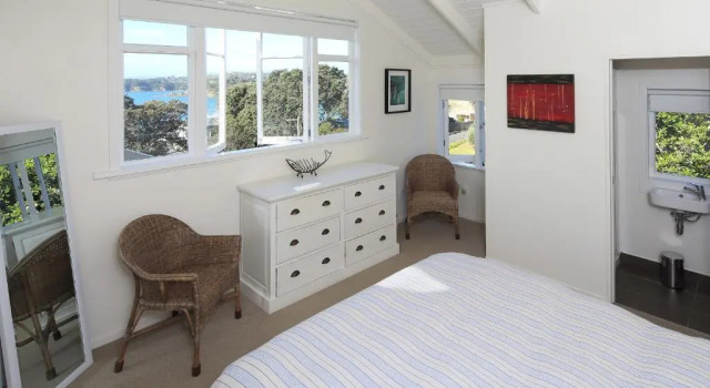 Cape Cottage - Stay Waiheke, Забронировать Дом для отпуска Коттеджи Онероа-Бэй, Коттедж