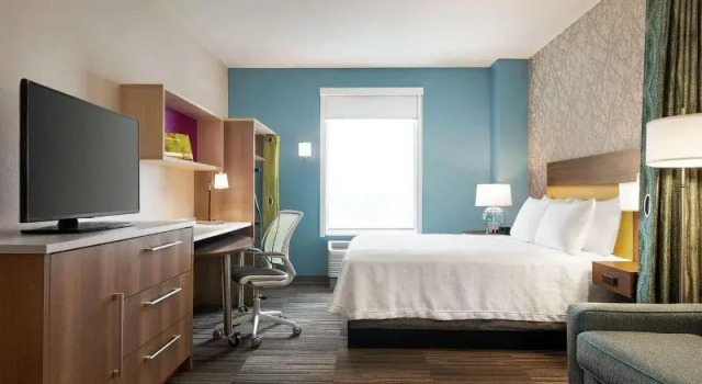 Номер Standard Home2 Suites Troy, OH