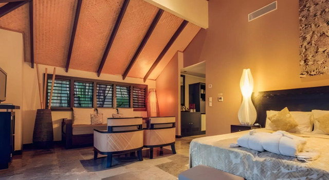 Crown Beach Resort & Spa, Забронировать Курортный отель Ароранги Раратонга