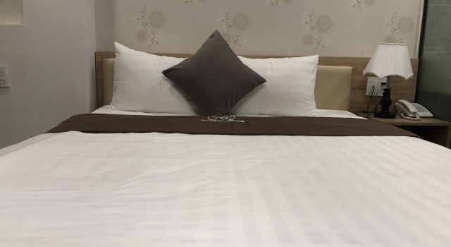 Mộc Lan 4 Hotel, Забронировать Отель Отели Хошимина с парковкой, рядом с Vinh Nghiem Pagoda, Парковка