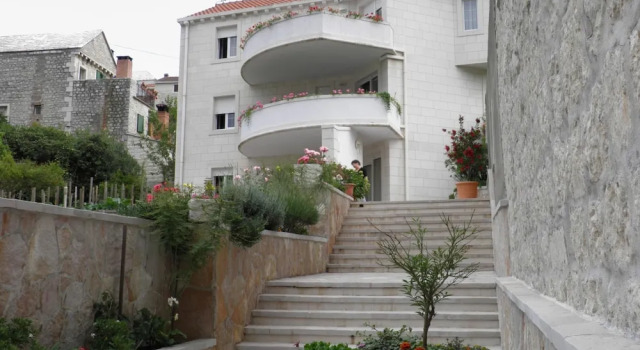 Apartment Mladinic 524 / Three Bedrooms A1, Prenota Appartamento Pučišća 