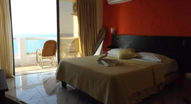 Estudio con balcón Hostal Antares