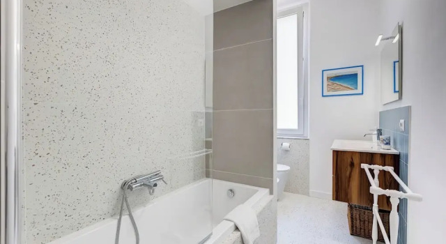 Апартаменты Elegant 3-Bedroom Apt in Piazza Mazzini