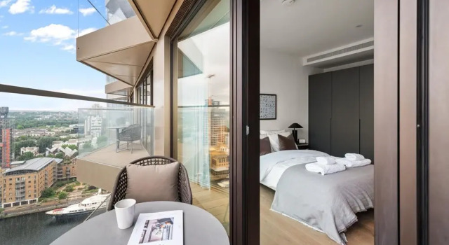 Luxury two Bedroom Apartment in East Londons Docklands, Забронировать Апартаменты/квартира Лондон Большой Лондон, рядом с Парк и ферма «Мадшут»