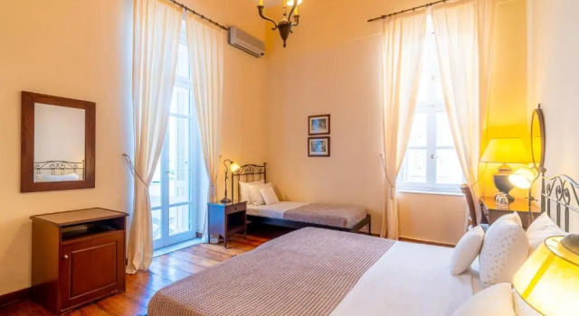 Трёхместный номер Standard с балконом Archontiko Eleni Hotel