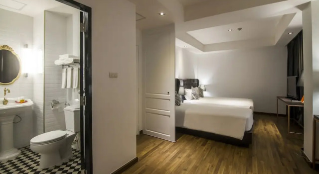 Трёхместный номер Premier First House Hotel