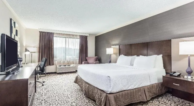 Номер Standard Crowne Plaza Danbury