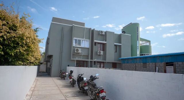 Oyo 24052 Flagship Covelong Residency, Забронировать Отель Отели Ковелонг с парковкой, Парковка