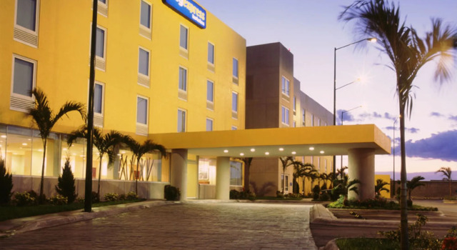 City Express Nuevo Laredo, Rezervovat Hotel Laredo Texas