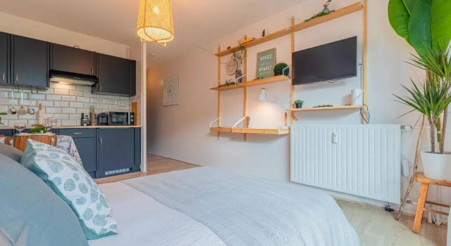 Studio Bali 2** + Parking Privé Inclus, Prenota Appartamento Hotel a Alvernia con parcheggio, Parcheggio