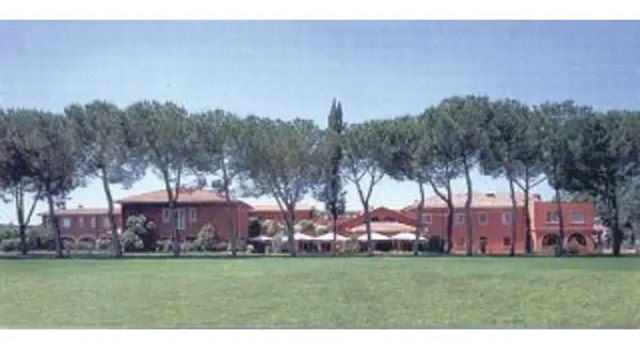 Park La Borghesiana, Rezervovat Hotel Hotely v Lazio s parkováním, Parkování