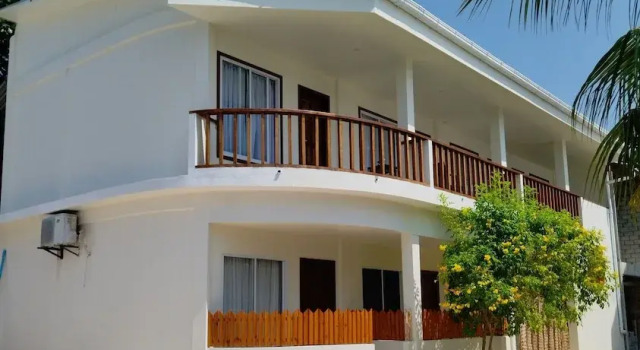 Horizon Dhigurah, Buchen Sie Hotel Dhigurah Ari-Atoll