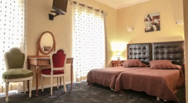 Трёхместный номер Standard Hôtel Armenonville