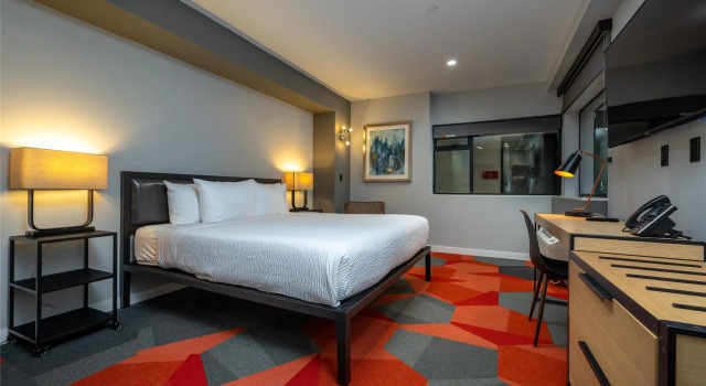Двухместный номер Deluxe Infinity Hotel San Francisco, Tapestry Collection by Hilton