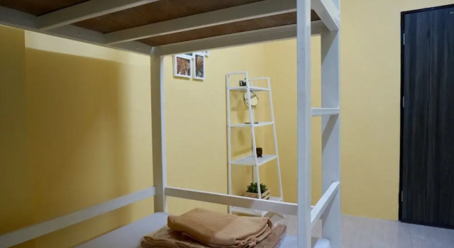 ROOM 218 - Dorm for rent - Adults Only, Забронировать Отель Бангкок провинция Бангкок, рядом с Мост Рамы VIII
