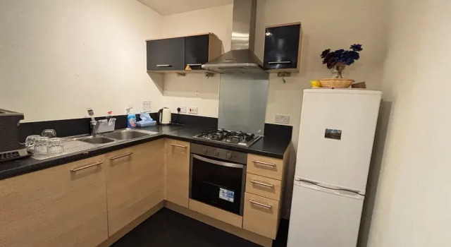 1 Bed Flat - Sleeps 4 - Pets - Parking - Wifi
